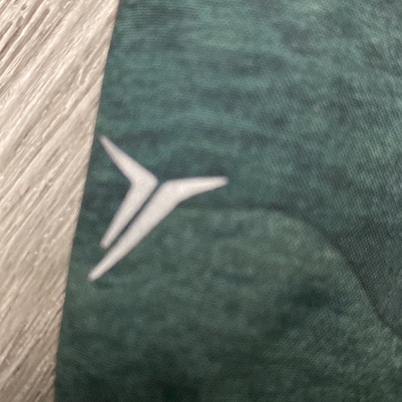 Old Navy active wear - Picture 6 of 6